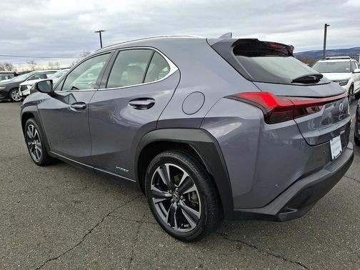 2021 Lexus UX 250h Base