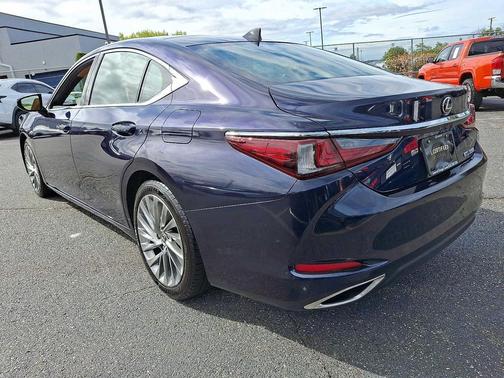 2022 Lexus ES 350 Ultra Luxury