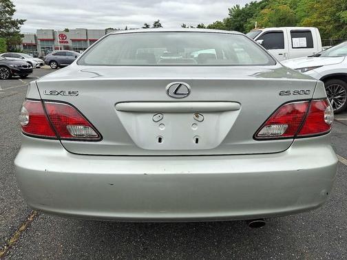 2003 Lexus ES 300 Base