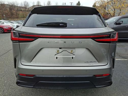 2024 Lexus NX 350h Premium