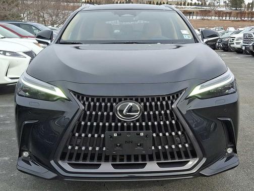 2025 Lexus NX 450h+ Luxury
