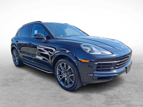 Moonlight Blue Metallic 2019 Porsche Cayenne S