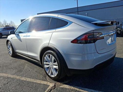 2016 Tesla Model X 75D