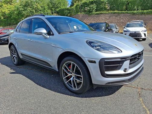 2022 Porsche Macan S