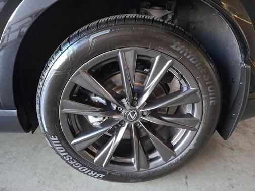 2024 Lexus RX 350 F SPORT Handling