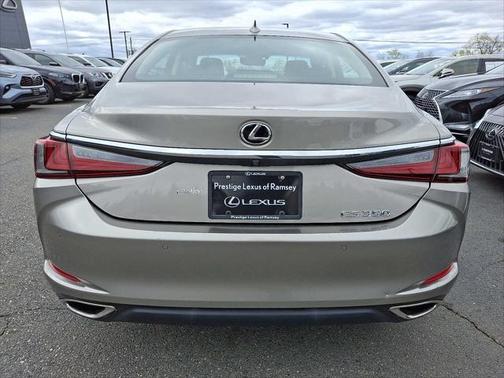 2019 Lexus ES 350 Base