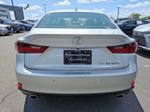 2016 Lexus IS 300 Base