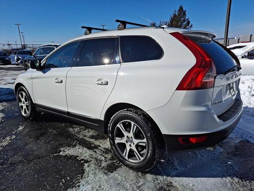 2012 Volvo XC60 AWD 4dr