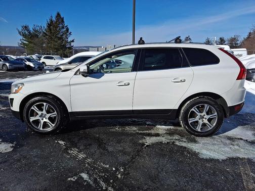 2012 Volvo XC60 AWD 4dr
