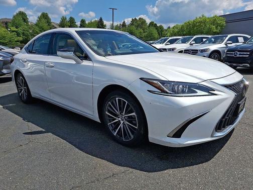 2023 Lexus ES 350 Base