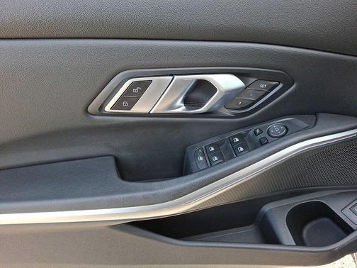 2022 BMW 330 xDrive