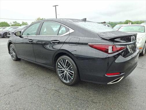 2023 Lexus ES 350 Base