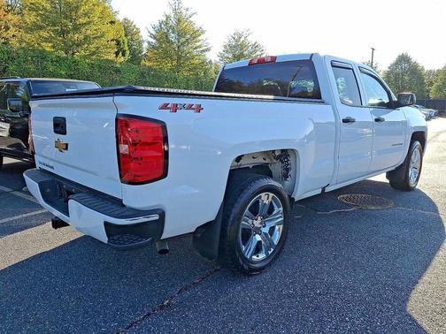 2018 Chevrolet Silverado 1500 Custom