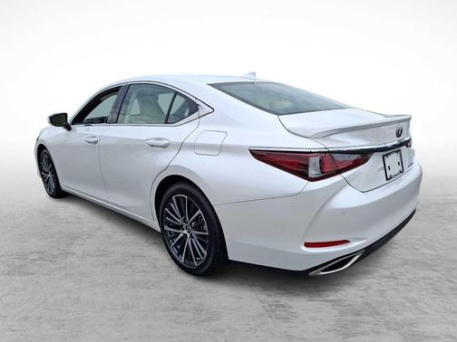 Eminent White Pearl 2025 Lexus ES 350 Base