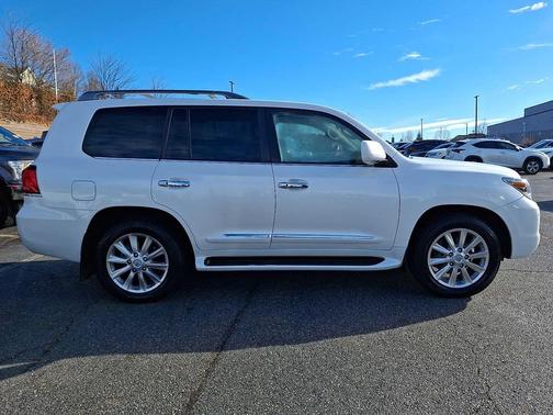 2011 Lexus LX 570 Base