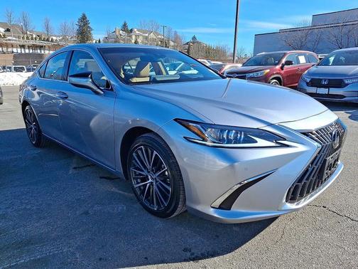 2025 Lexus ES 350 Base