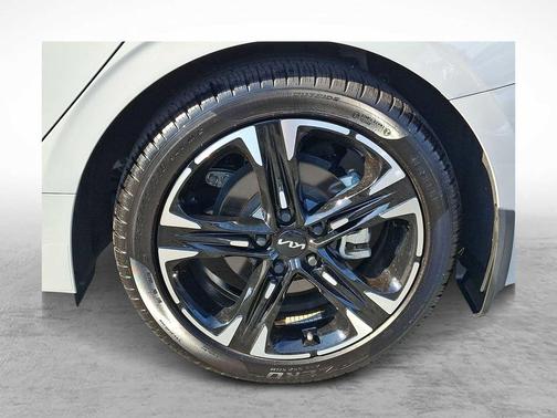 Wolf Gray 2024 Kia K5 GT-Line
