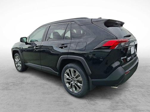 Midnight Black Metallic 2019 Toyota RAV4 XLE Premium
