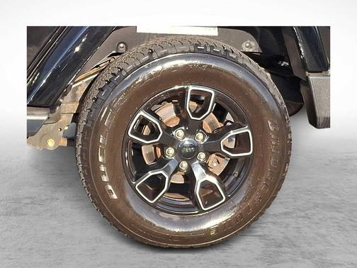 2017 Jeep Wrangler Unlimited Smoky Mountain 4x4