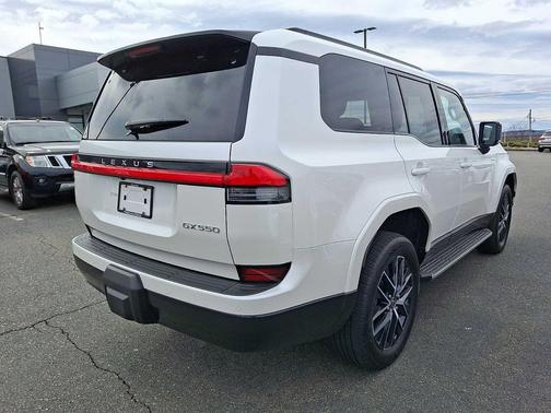 Eminent White Pearl 2025 Lexus GX 550 Premium+