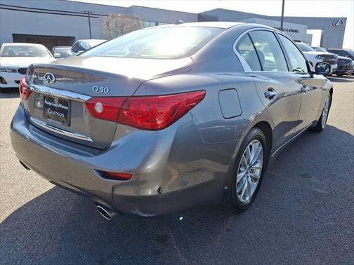 2015 INFINITI Q50 Premium