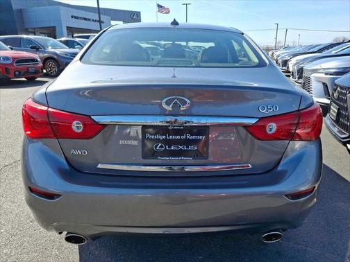 2015 INFINITI Q50 Premium