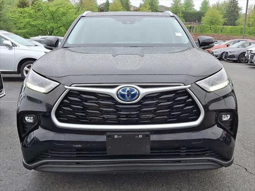 2023 Toyota Highlander Hybrid XLE