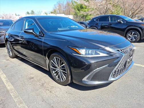2022 Lexus ES 350 Base
