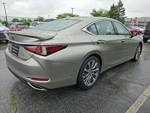 2020 Lexus ES 350 Base