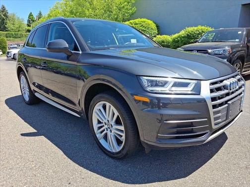 2018 Audi Q5 2.0T Premium Plus