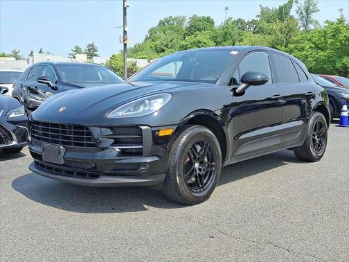 2021 Porsche Macan Base