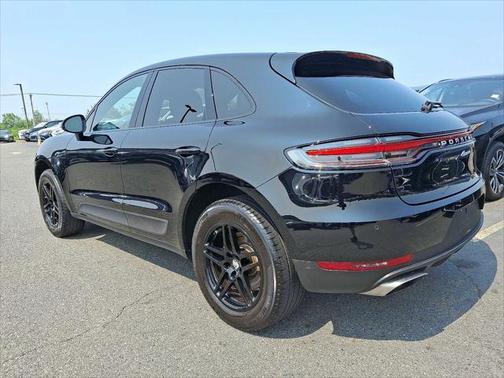 2021 Porsche Macan Base