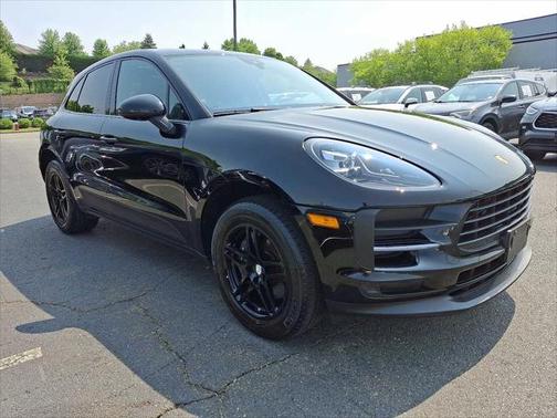 2021 Porsche Macan Base