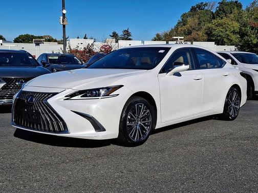 2023 Lexus ES 350 Base