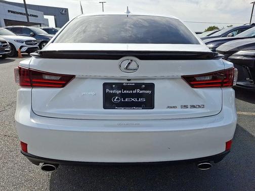 2016 Lexus IS 300 Base