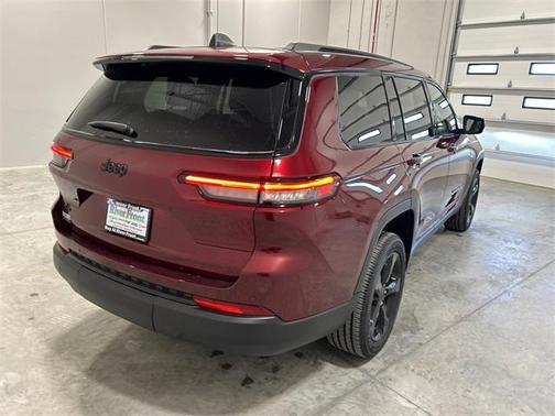 2025 Jeep Grand Cherokee L Laredo