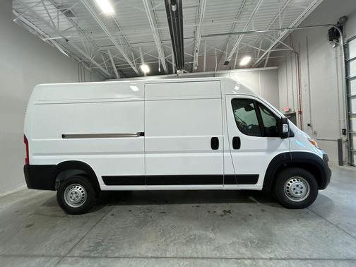 Bright White Clearcoat 2026 RAM ProMaster 2500 Tradesman