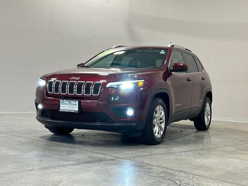 Velvet Red Pearlcoat 2019 Jeep Cherokee Latitude