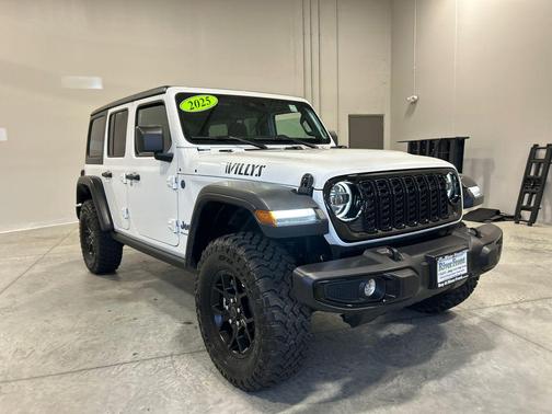Bright White Clearcoat 2025 Jeep Wrangler 4xe Willys