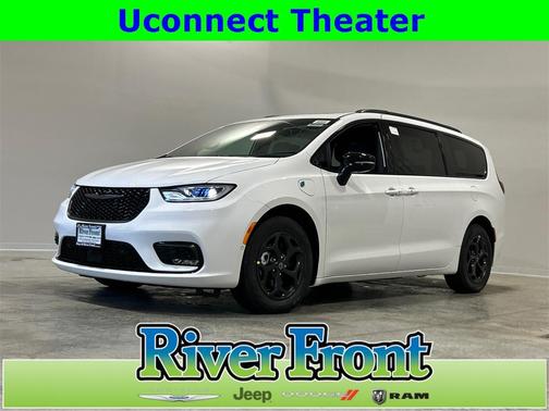 2025 Chrysler Pacifica Hybrid Select
