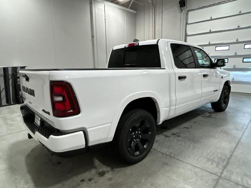 Bright White Clearcoat 2027 RAM 1500 Big Horn