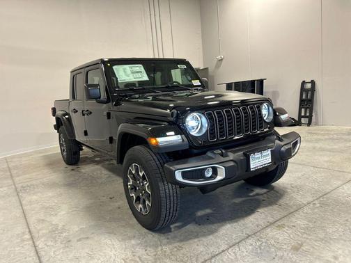 Black Clearcoat 2026 Jeep Gladiator Sport