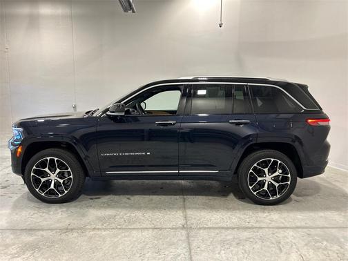 2024 Jeep Grand Cherokee Summit