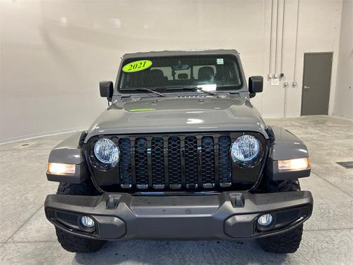 2021 Jeep Gladiator Sport