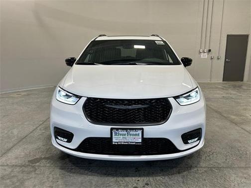 2025 Chrysler Pacifica Hybrid Select