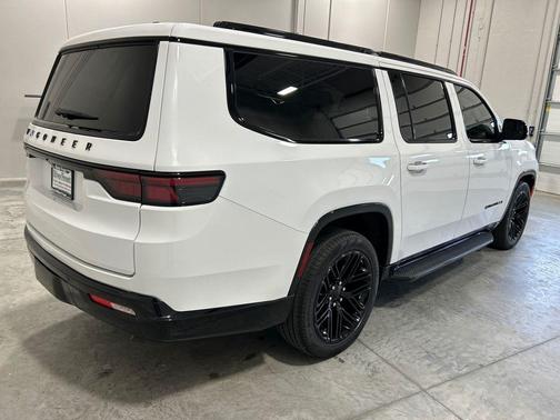 Bright White Clearcoat 2024 Jeep Wagoneer L Series II Carbide 4x4