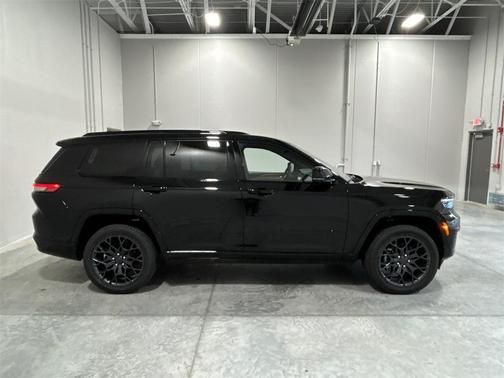 2025 Jeep Grand Cherokee L Summit