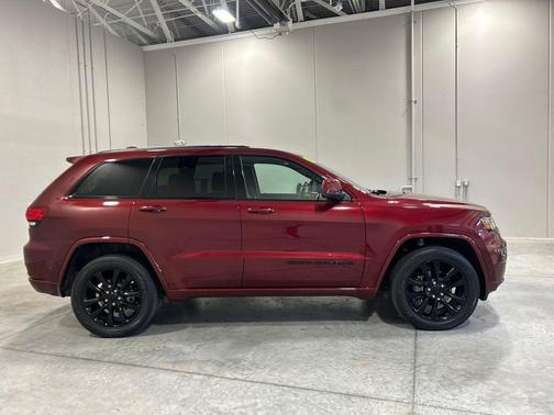 Velvet Red Pearlcoat 2020 Jeep Grand Cherokee Altitude