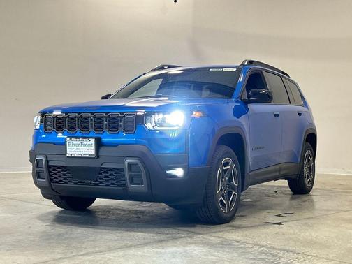 Hydro Blue Pearlcoat 2026 Jeep Cherokee Laredo
