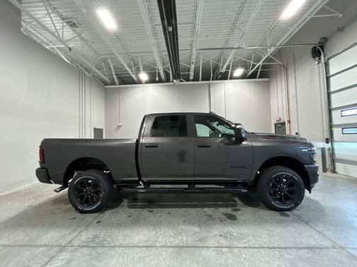 Granite Crystal Metallic Clearcoat 2026 RAM 2500 Big Horn Crew Cab 4x4 6'4' Box